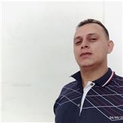 Me defino una persona muy profesional, AMANTE por lo que hago para ayudar a la personas que lo necesitan